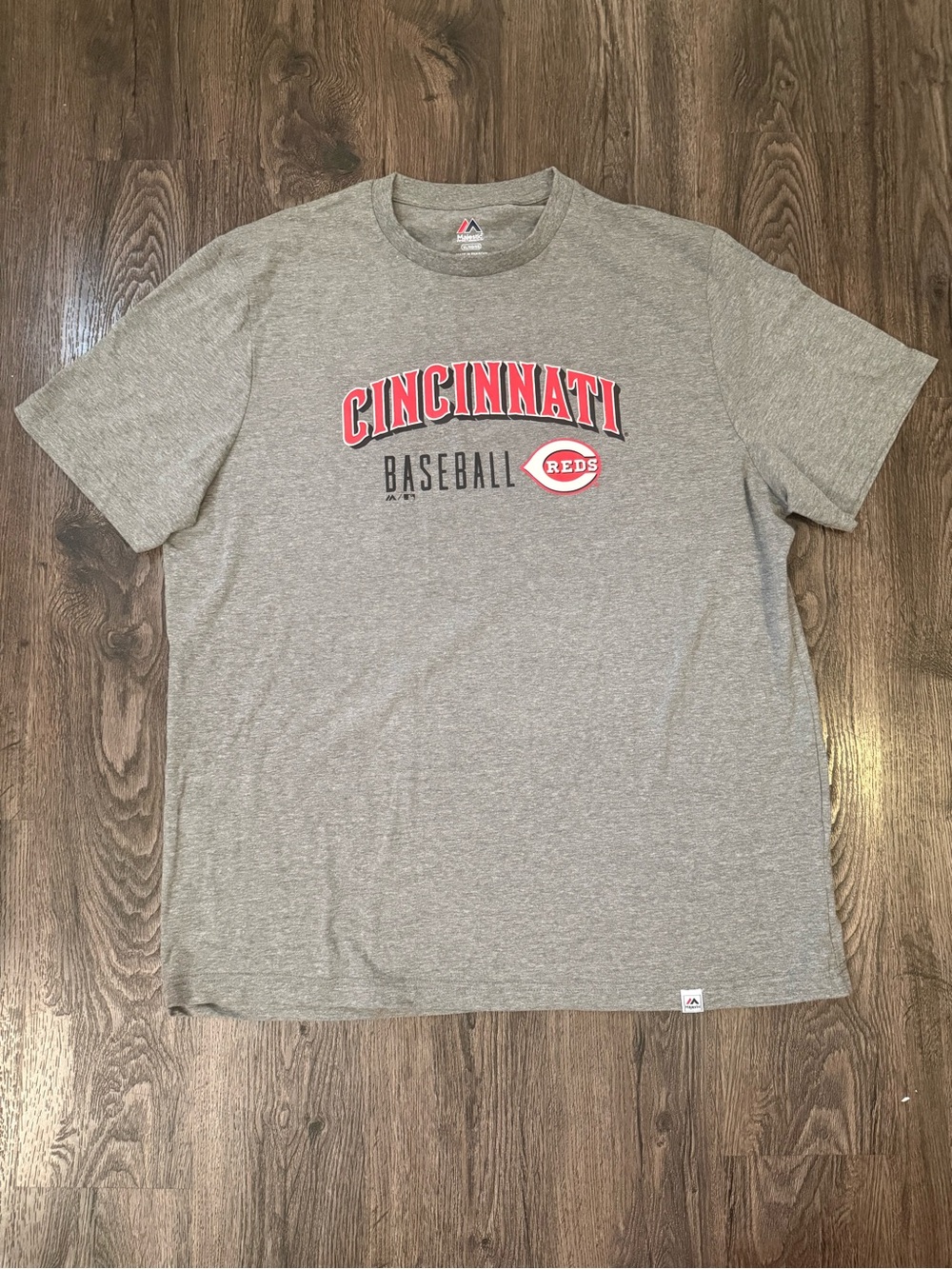 Majestic Cincinnati Reds Baseball Graphic T-Shirt Gray Men’s XL
